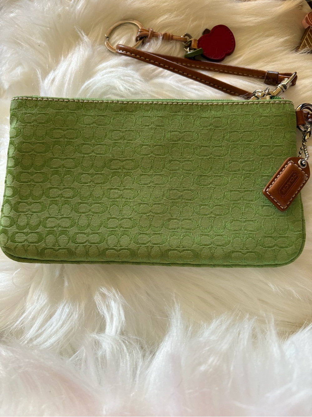 VINTAGE COACH Y2K GREEN SIGNATURE C SOHO JACQUARD AND LEATHER WRISTLET & KEYFOB - Picture 14 of 14